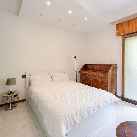 Casa Luciana - W/ Terrace & Private Parking Apartment