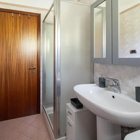 Casa Luciana - W/ Terrace & Private Parking Apartment
